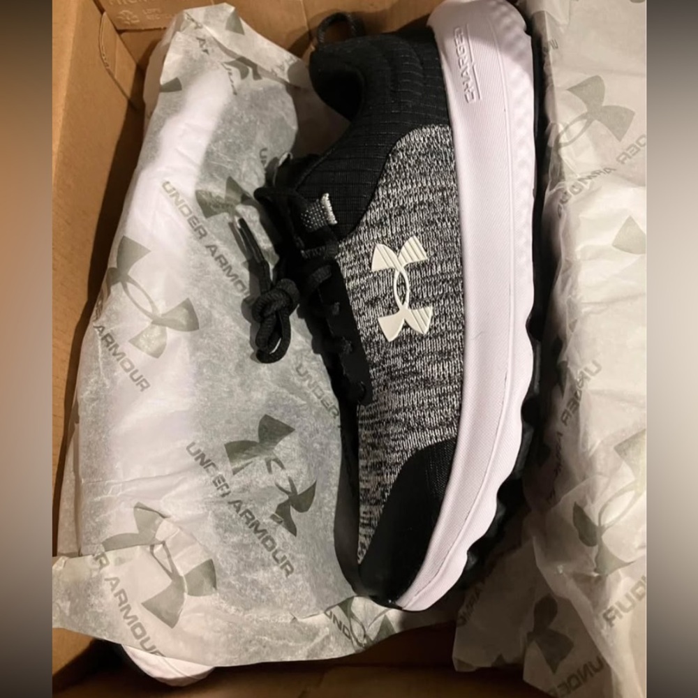Under armor shoes